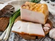 Смакота! Як засолити сало, щоб шкірка вийшла м’яка і легко відкушувалась