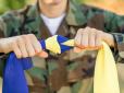 Суспільство вважає, що суспільство мусить перейти на рейки воєнного часу. Але нехай це робить хтось інший, - волонтер