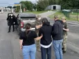 Попри обіцянки Трампа: Зі США депортували перших українських біженців