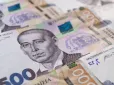 Скандал на Хмельниччині: Завищені премії переводили в готівку й ділилися з мером